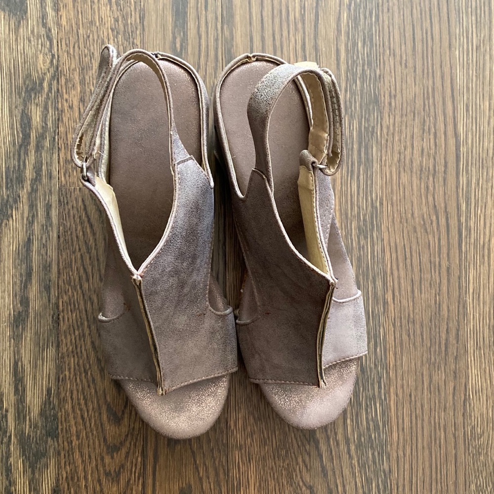 Wedges - Picture 3 of 3